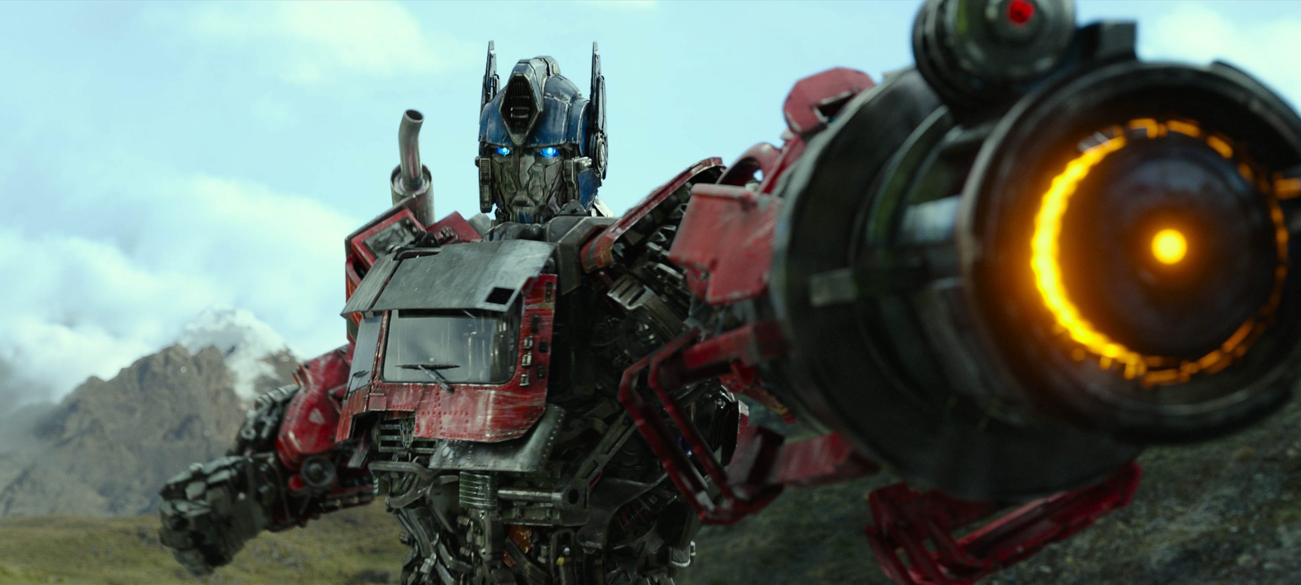 Trivia Transformer Rise Of The Beasts Optimus Prime in PARAMOUNT PICTURES and SKYDANCE Present In Association with HASBRO and NEW REPUBLIC PICTURES A di BONAVENTURA PICTURES Production A TOM DESANTO / DON MURPHY Production A BAY FILMS Production “TRANSFORMERS: RISE OF THE BEASTS”