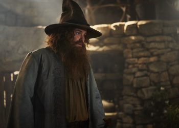 Aktor Rory Kinnear Perankan Tom Bombadil  di Serial The Lord of the Rings: The Rings of Power