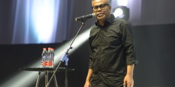 Stand Up Comedy World Tour By Abdel Achrian, Lima Sama – Lo Atur Aja Deh