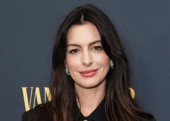 Anne Hathaway Bintangi Serial True Crime Paramount+ Berjudul Fear Not