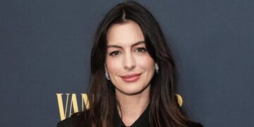 Anne Hathaway Bintangi Serial True Crime Paramount+ Berjudul Fear Not