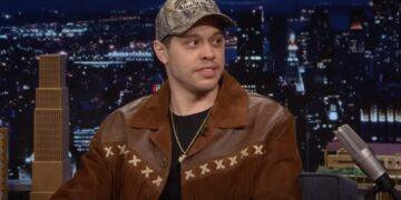 Pete Davidson Berubah Jadi Pembunuh Mafia Sadis di Film Tommy Karate: Camila Mendes dan Paul Walter Hauser Ikut Bergabung