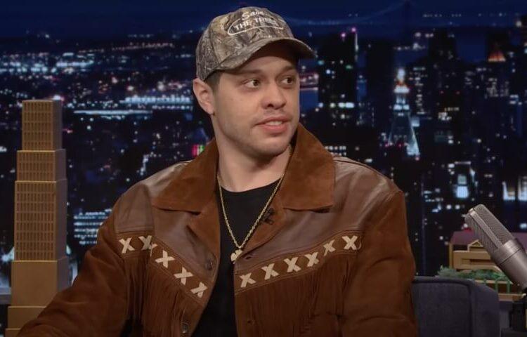 Pete Davidson Berubah Jadi Pembunuh Mafia Sadis di Film Tommy Karate: Camila Mendes dan Paul Walter Hauser Ikut Bergabung