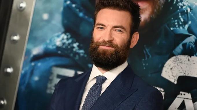 Sutradara Extraction Siapkan Film Aksi Romantis Bergaya Mr. & Mrs. Smith Berjudul It Had To Be You