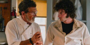 Tony: Trailer Film Biopik Anthony Bourdain Tampilkan Awal Perjalanan Kariernya