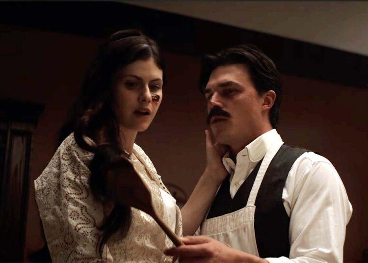 Trailer Hershey Dirilis, Alexandra Daddario dan Finn Wittrock Bangun Kerajaan Cokelat Legendaris