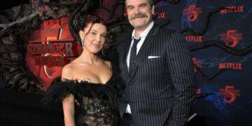 Millie Bobby Brown dan David Harbour Reuni Lagi di Serial Baru Netflix
