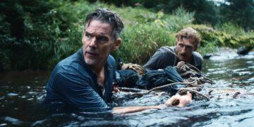 Ethan Hawke Jadi Penyelundup Emas di Trailer The Weight