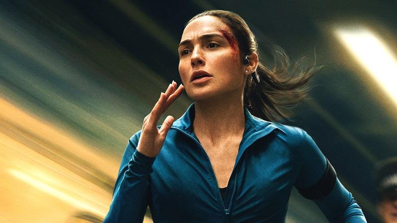 Gal Gadot Berlari Melintasi London Demi Menyelamatkan Anaknya di Trailer *The Runner*