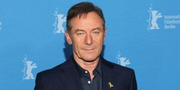 Jason Isaacs Gabung dengan Proyek Film Netflix Kevin Hart dan Henry Cavill, Ini Detail Ceritanya