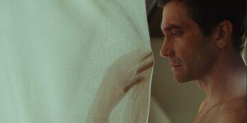 Trailer Remain Ungkap Kisah Romantis Jake Gyllenhaal yang Berubah Menjadi Mengerikan
