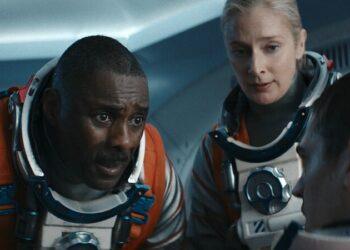 Idris Elba Terjebak di Kedalaman Samudra dalam Trailer Thriller Sci-Fi Above the Below